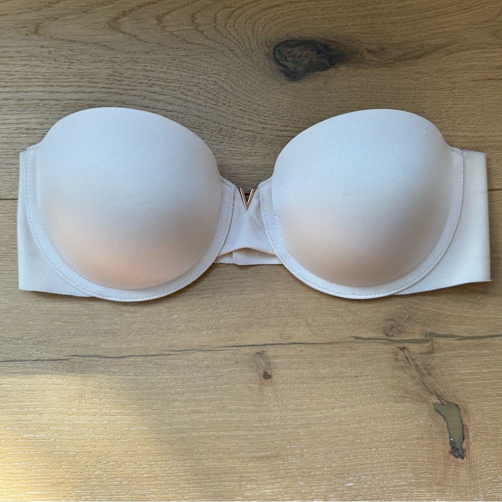 VS Nude Strapless Bra